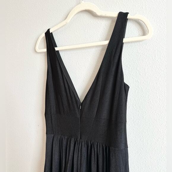 New La Femme Plunge Neck A-Line Gown Size 8 - Picture 9 of 10